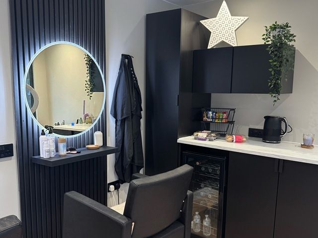 the-salon-2-kireth-ai